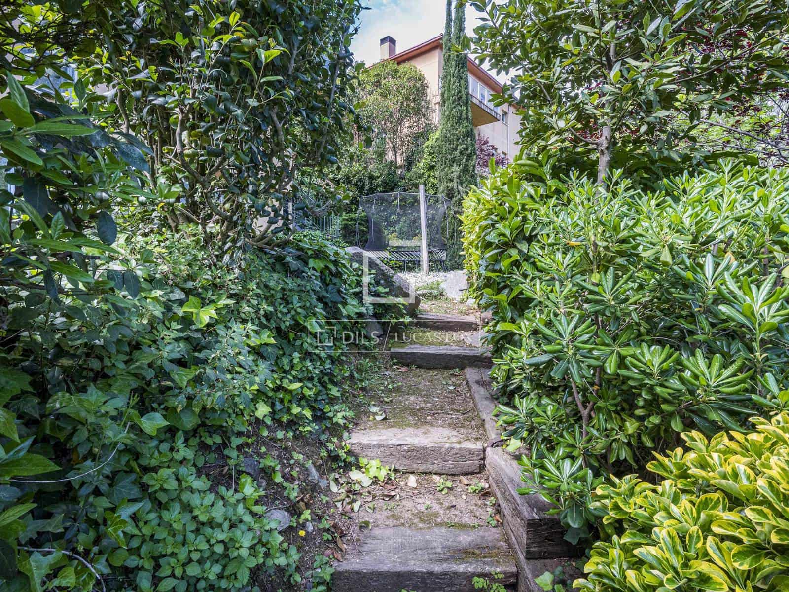 6 bedroom Villa for sale in Sant Cugat del Valles with pool garage - € 987,000 (Ref: 9793428)