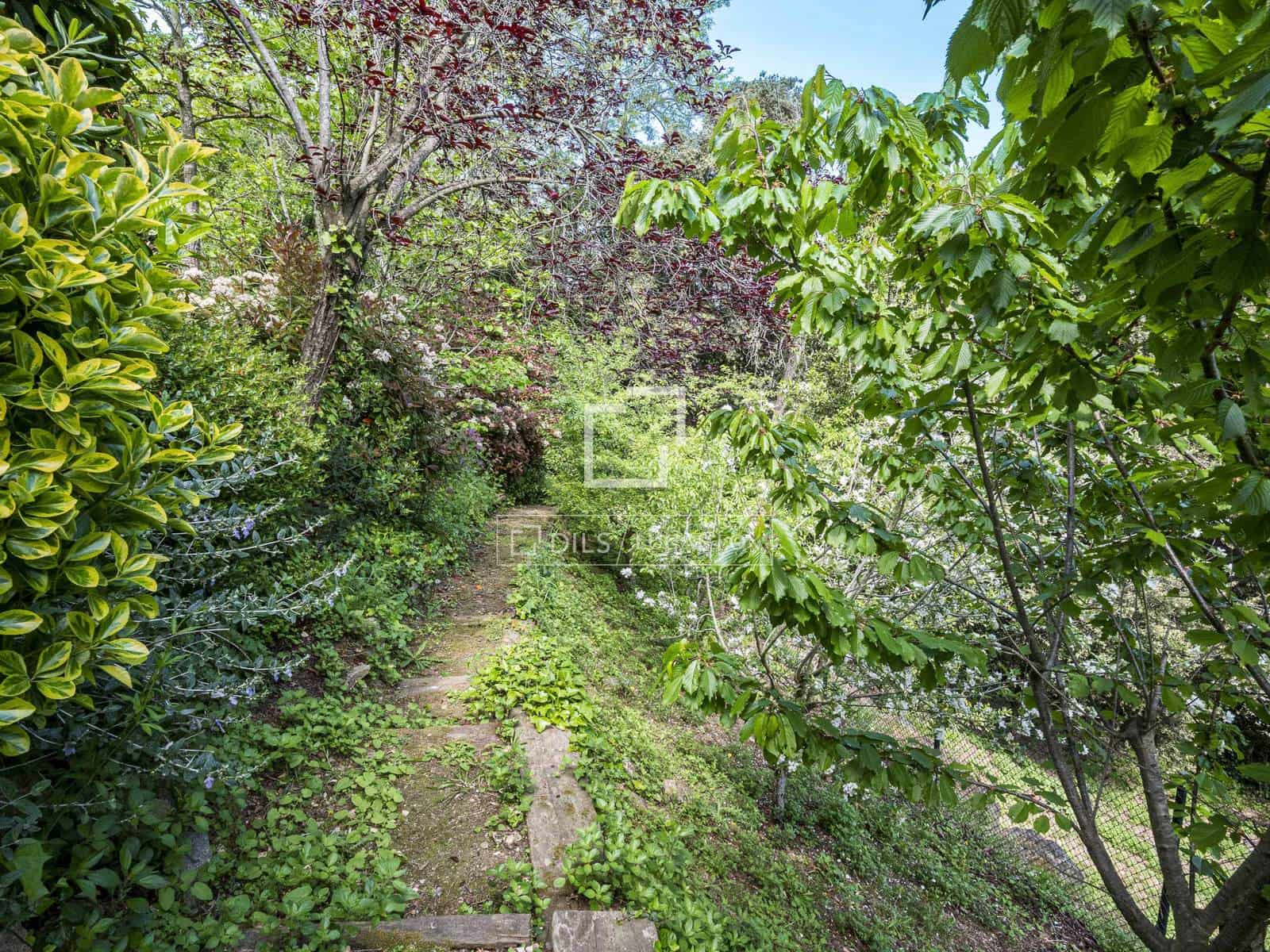 6 bedroom Villa for sale in Sant Cugat del Valles with pool garage - € 987,000 (Ref: 9793428)