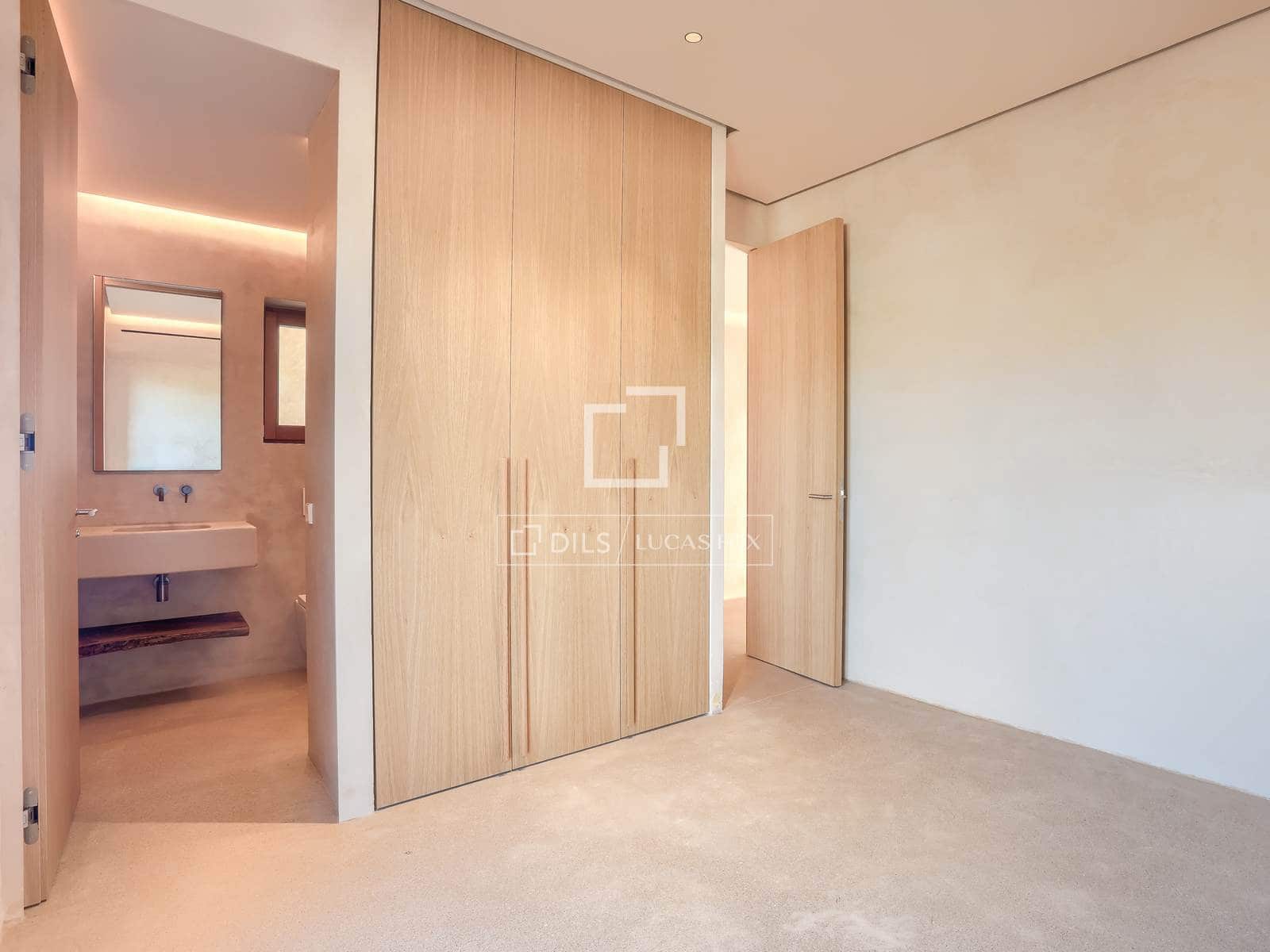 4 bedroom Finca/Country House for sale in Felanitx with pool garage - € 2,650,000 (Ref: 9793586)