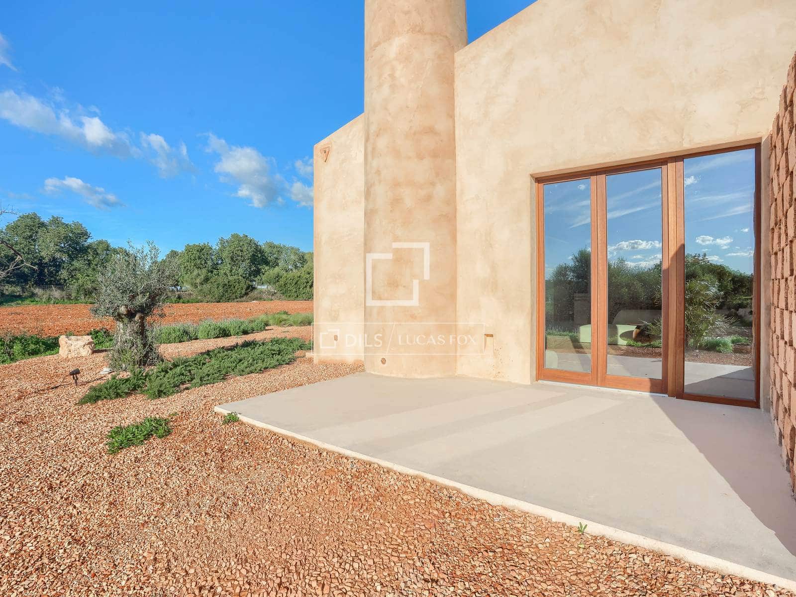 4 bedroom Finca/Country House for sale in Felanitx with pool garage - € 2,650,000 (Ref: 9793586)