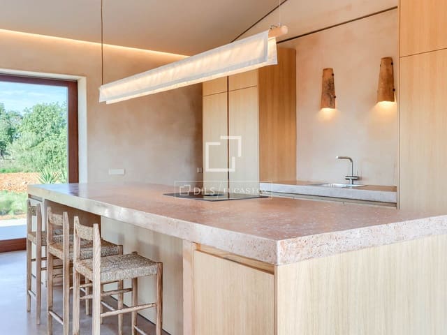 4 soveværelse Finca/Landehus til salg i Felanitx med swimmingpool garage - € 2.650.000 (Ref: 9793586)