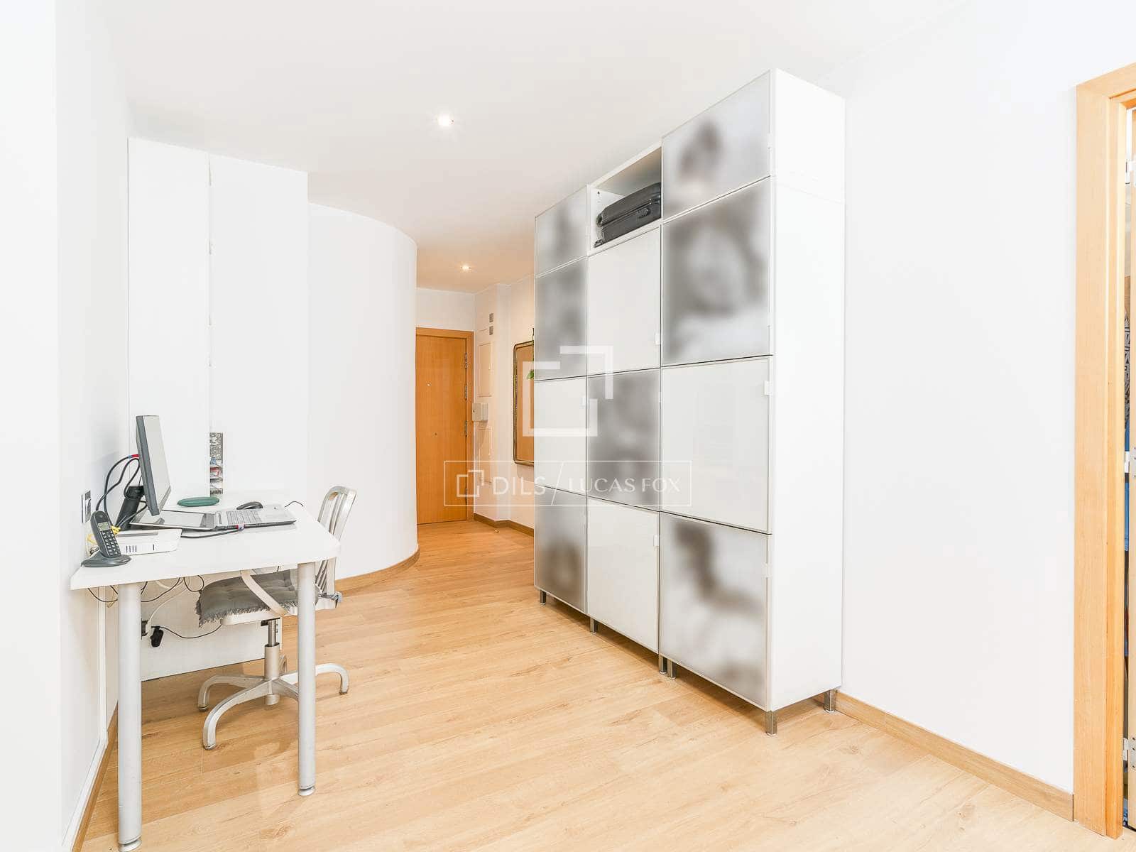 3 sypialnia Apartament na sprzedaż w Miasto Barcelona z basenem garażem - 675 000 € (Ref: 9793639)