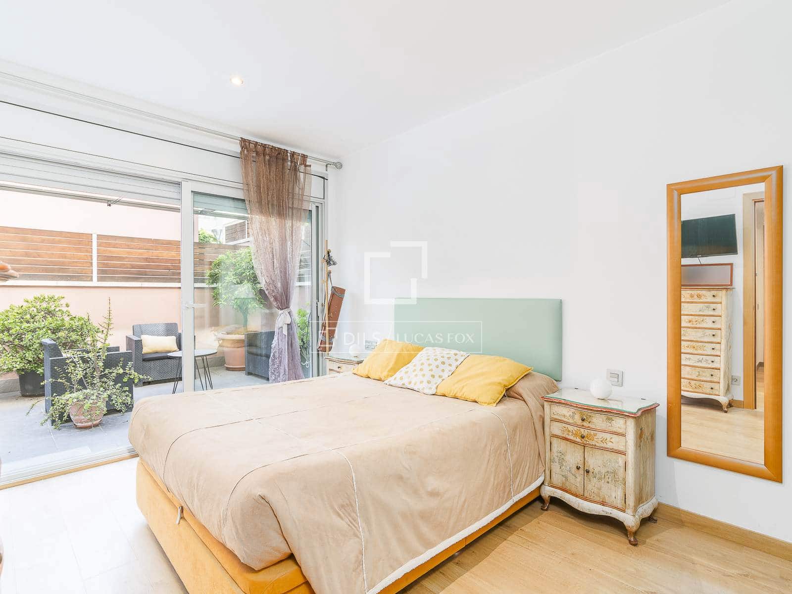 3 sypialnia Apartament na sprzedaż w Miasto Barcelona z basenem garażem - 675 000 € (Ref: 9793639)