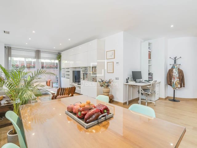 3 soverom Leilighet til salgs i Hostafrancs, Barcelona by med svømmebasseng garasje - € 675 000 (Ref: 9793639)