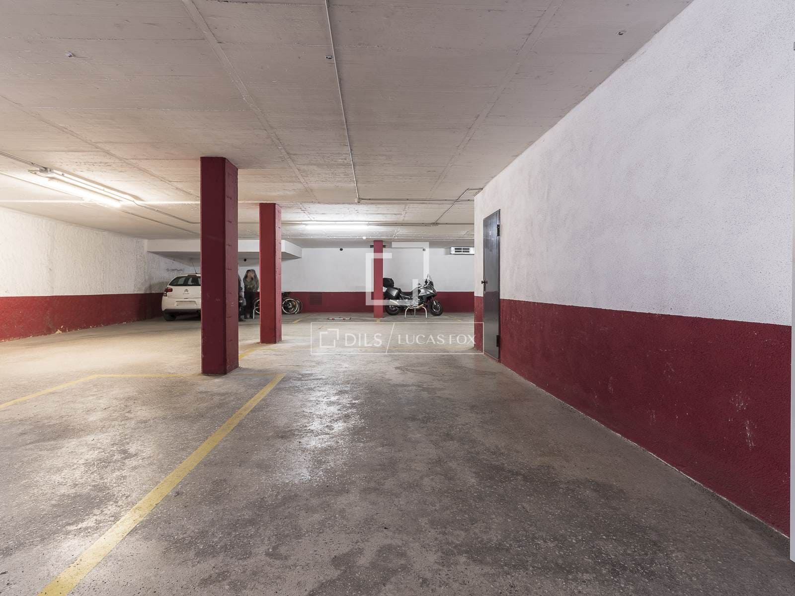 3 sypialnia Apartament na sprzedaż w Miasto Barcelona z basenem garażem - 675 000 € (Ref: 9793639)