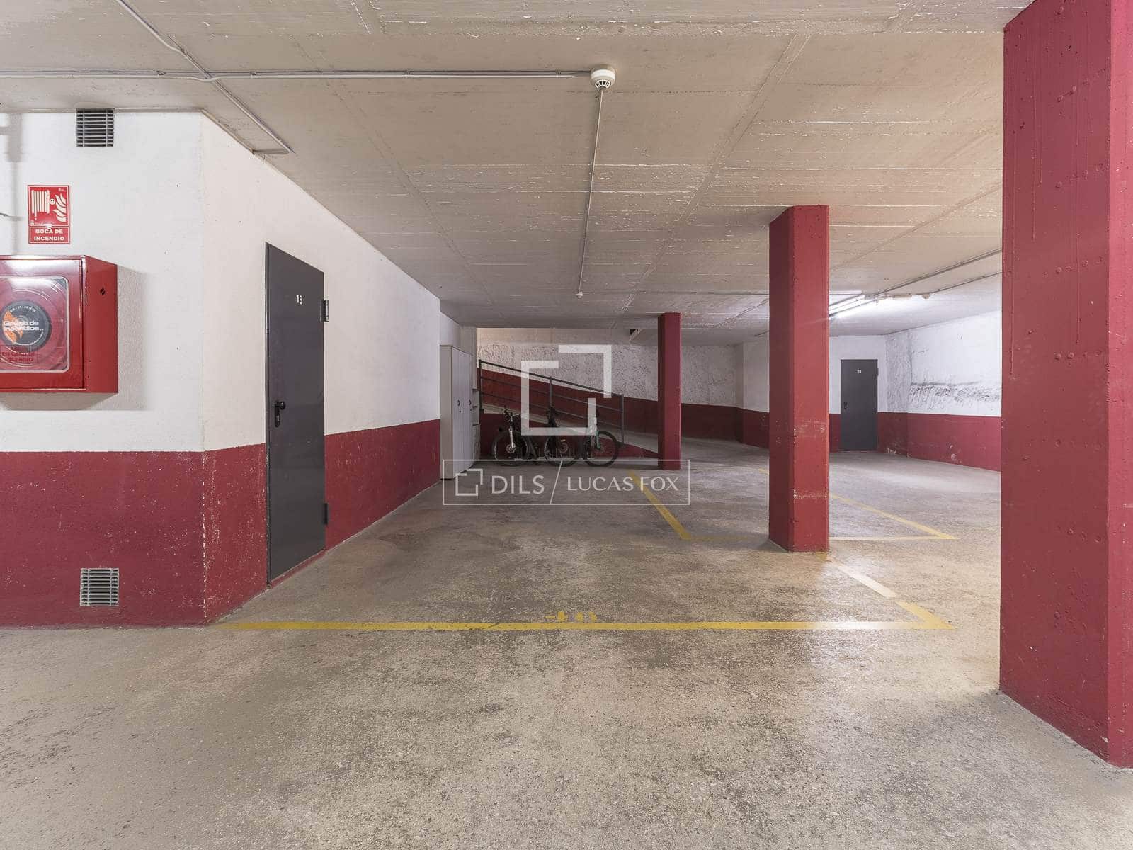 3 sypialnia Apartament na sprzedaż w Miasto Barcelona z basenem garażem - 675 000 € (Ref: 9793639)