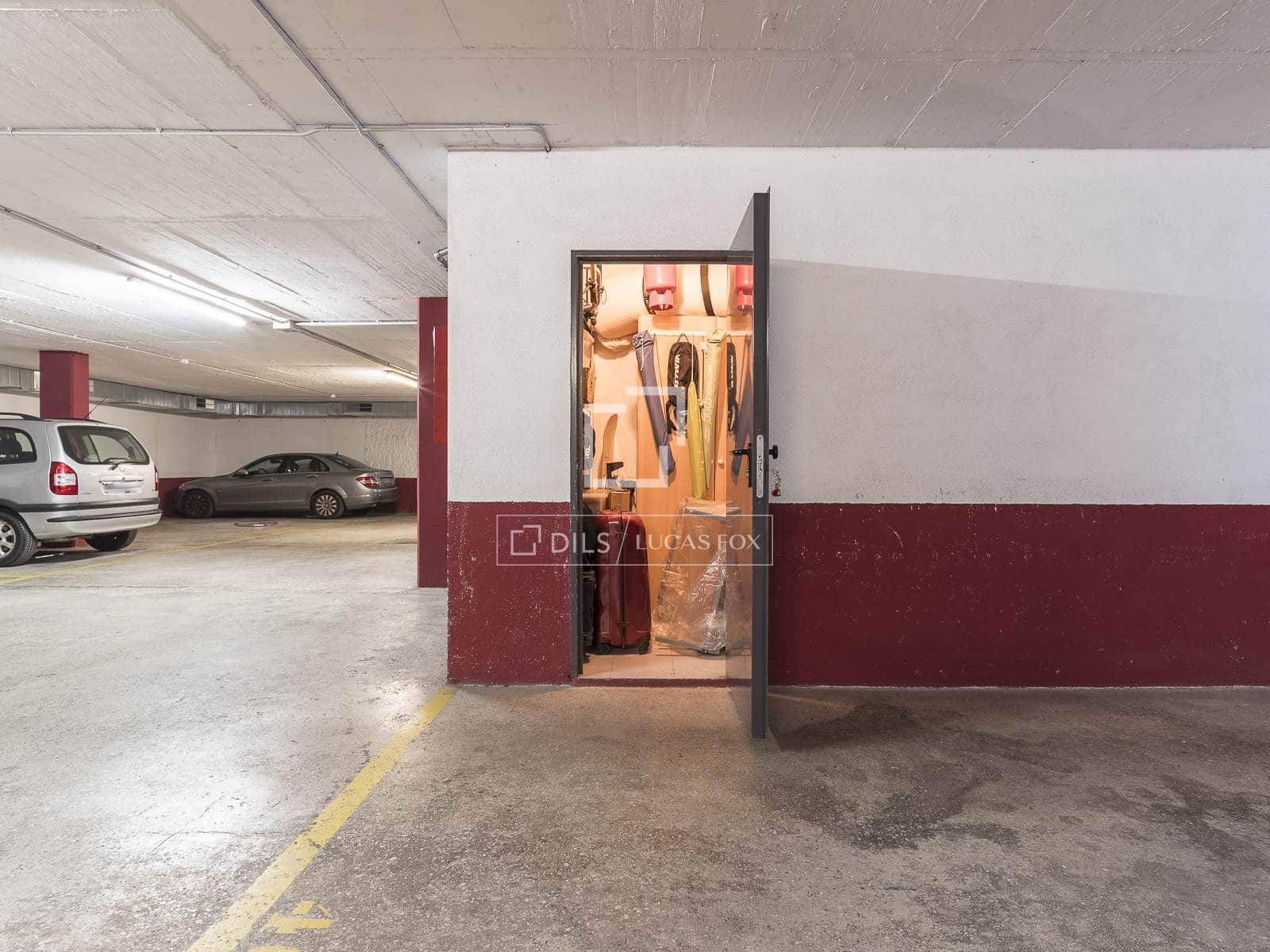 3 sypialnia Apartament na sprzedaż w Miasto Barcelona z basenem garażem - 675 000 € (Ref: 9793639)