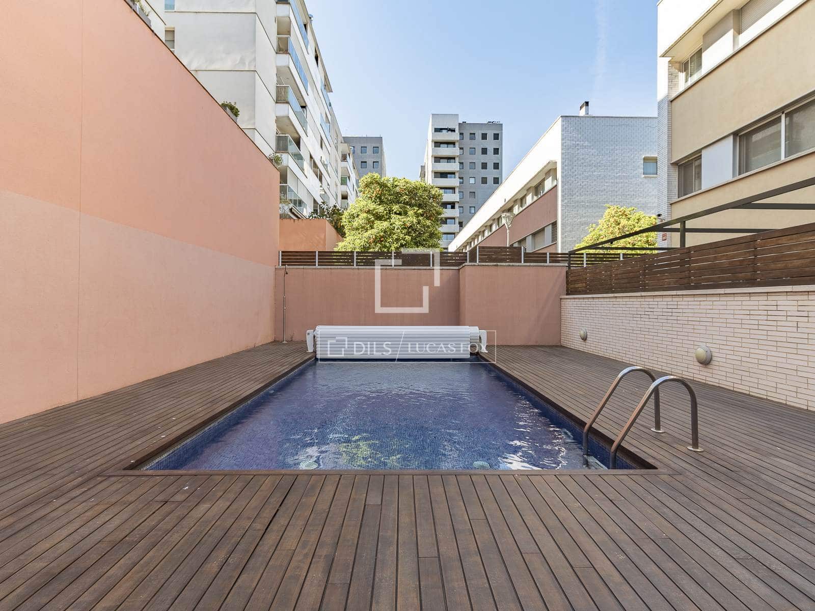 3 sypialnia Apartament na sprzedaż w Miasto Barcelona z basenem garażem - 675 000 € (Ref: 9793639)