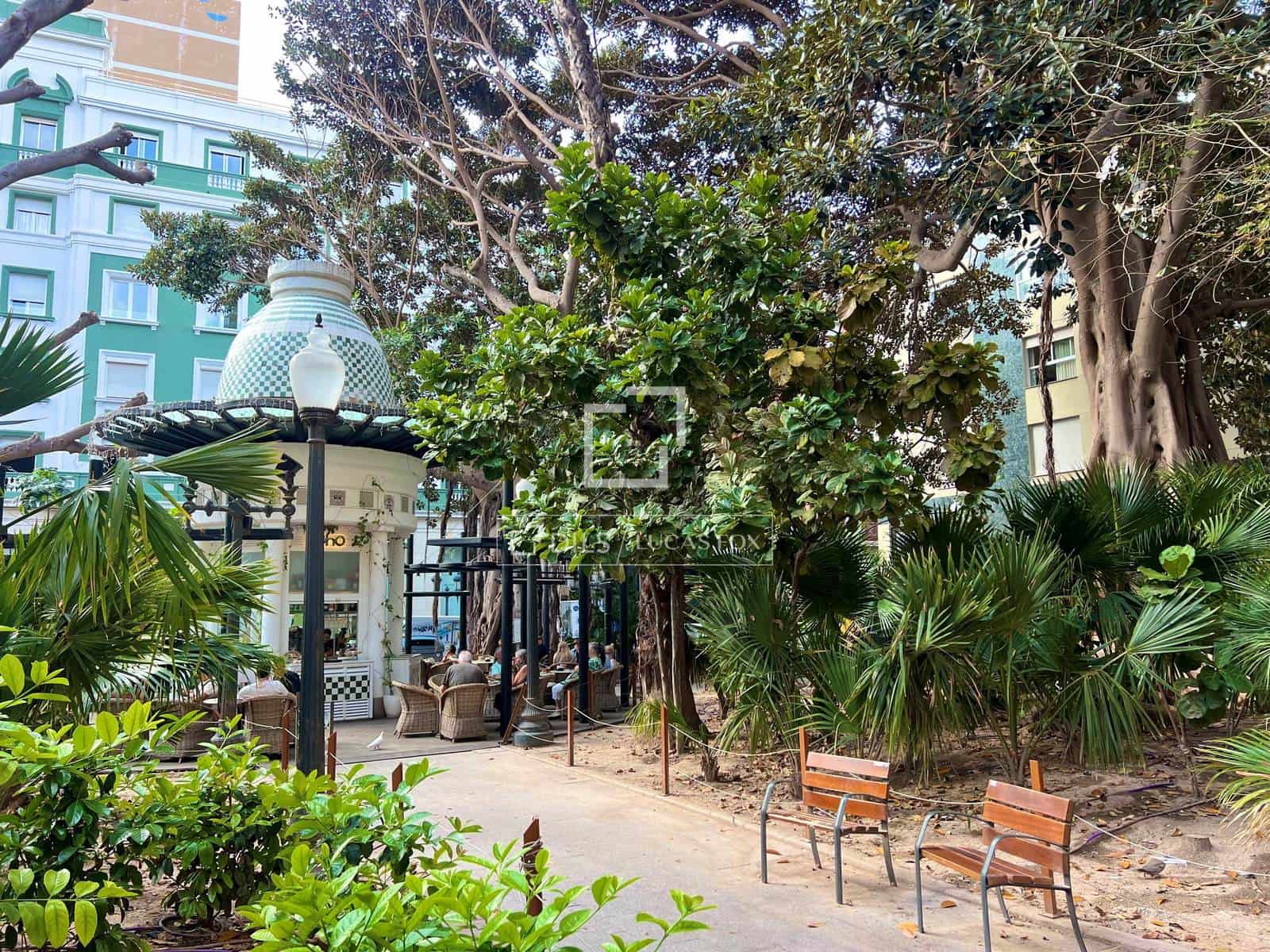 1 slaapkamer Appartement te koop in Alicante stad met zwembad - € 179.000 (Ref: 9793641)