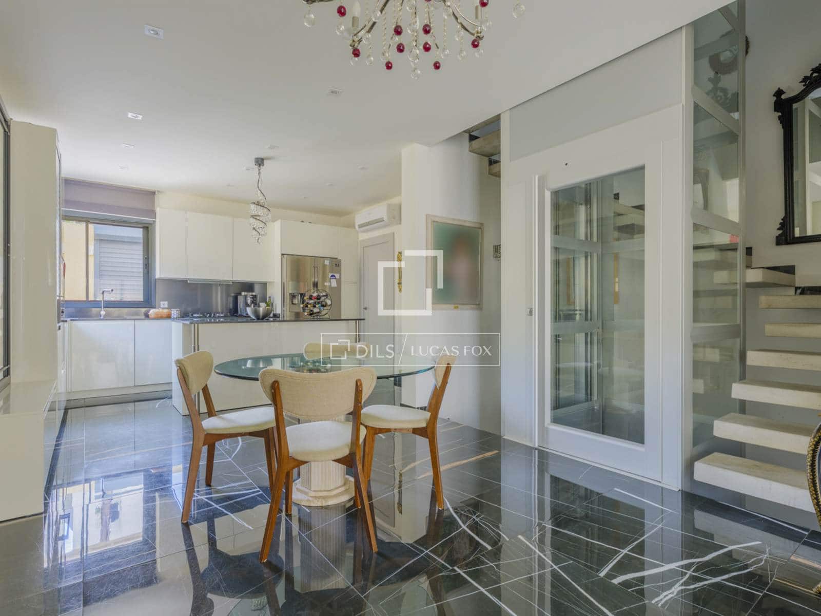 5 Zimmer Villa zu verkaufen in Pozuelo de Alarcon mit Pool Garage - 1.525.000 € (Ref: 9793643)