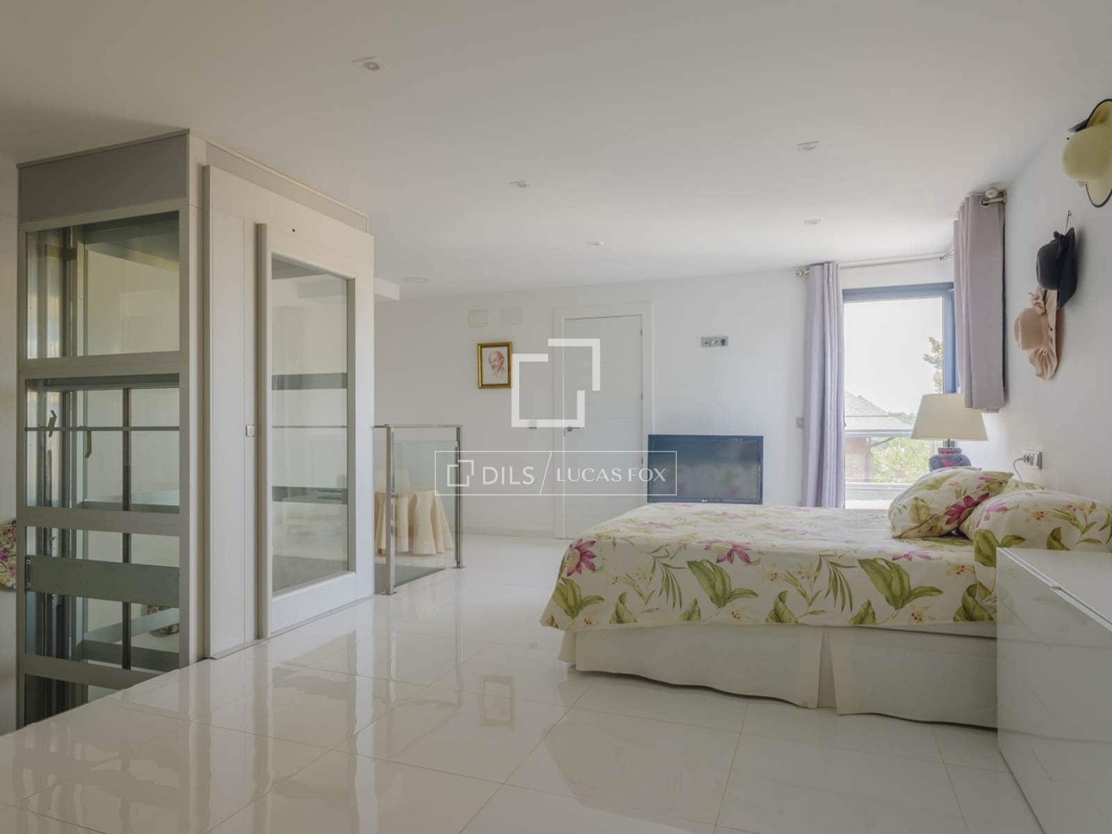 5 Zimmer Villa zu verkaufen in Pozuelo de Alarcon mit Pool Garage - 1.525.000 € (Ref: 9793643)