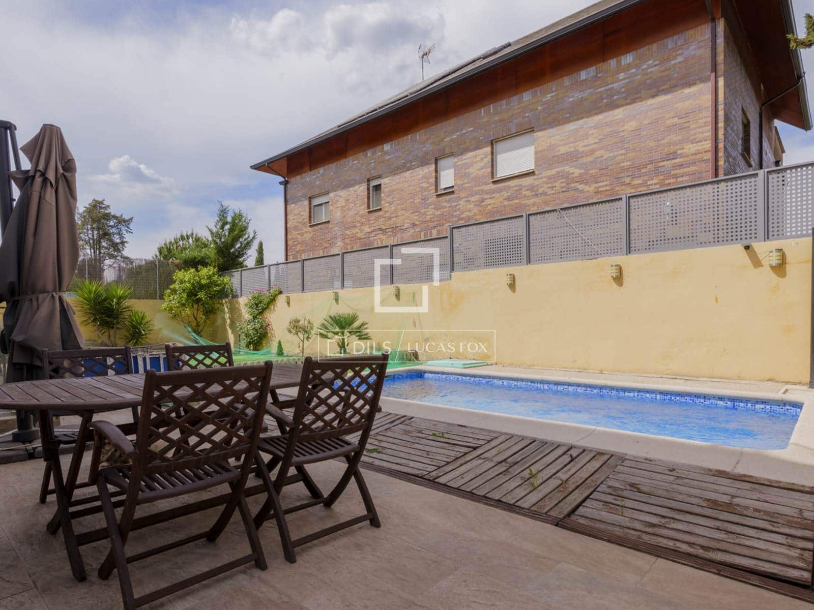 5 Zimmer Villa zu verkaufen in Pozuelo de Alarcon mit Pool Garage - 1.525.000 € (Ref: 9793643)