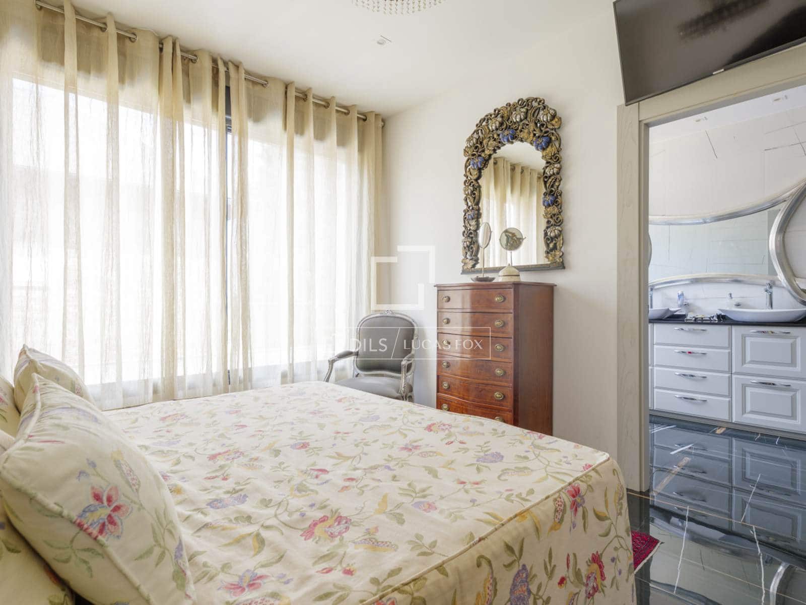 5 Zimmer Villa zu verkaufen in Pozuelo de Alarcon mit Pool Garage - 1.525.000 € (Ref: 9793643)