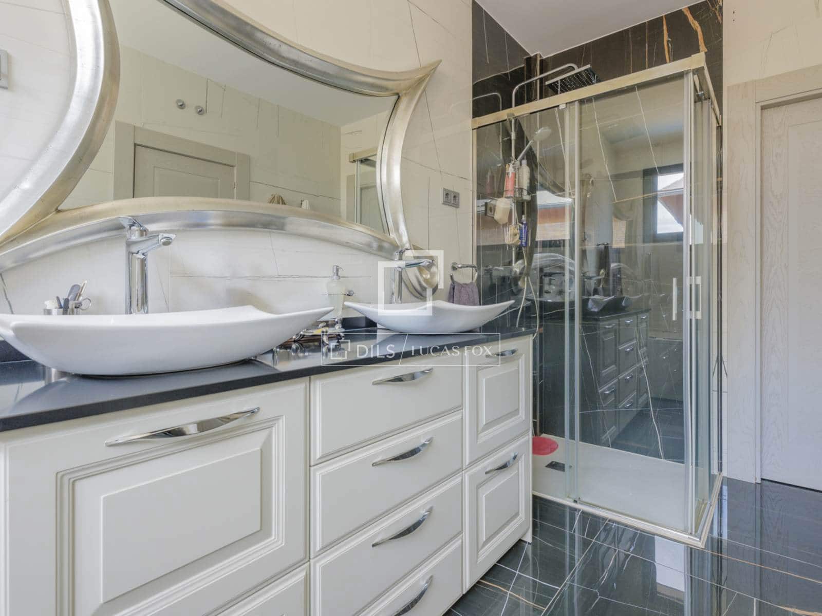 5 Zimmer Villa zu verkaufen in Pozuelo de Alarcon mit Pool Garage - 1.525.000 € (Ref: 9793643)