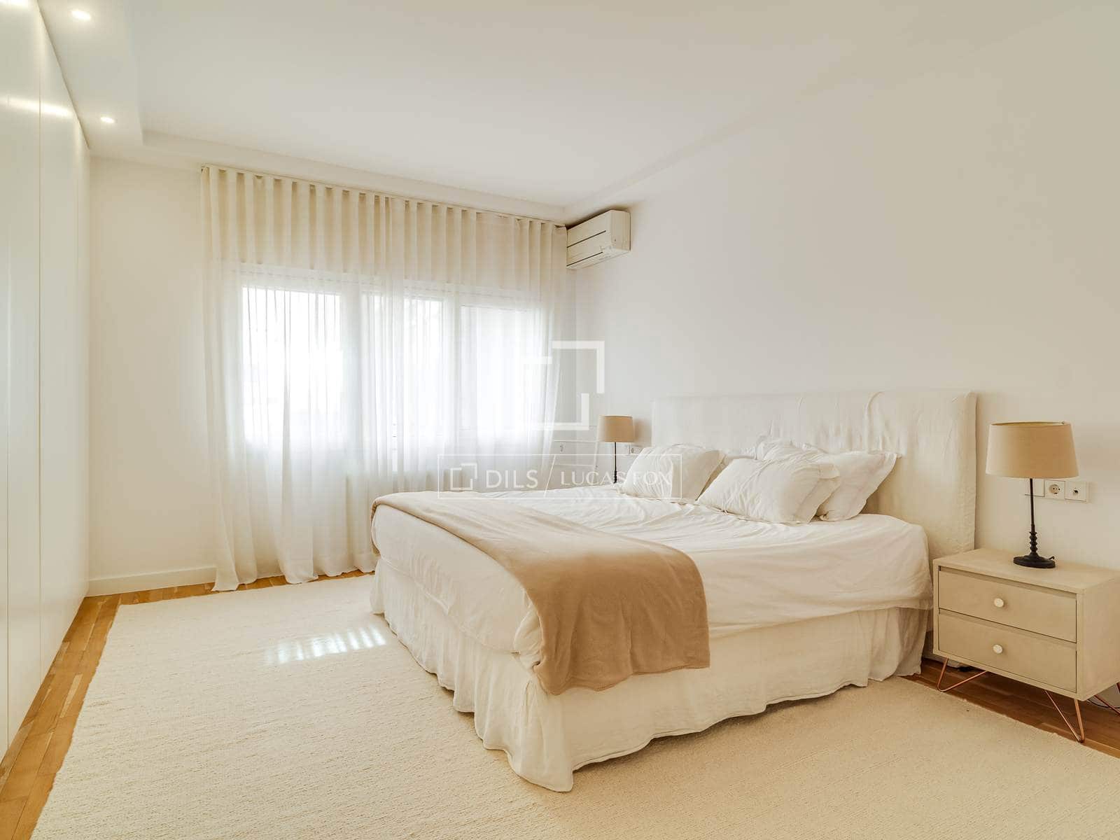 5 sovrum Lägenhet att hyra i Barcelona stad med garage - 8 500 € (Ref: 9795234)