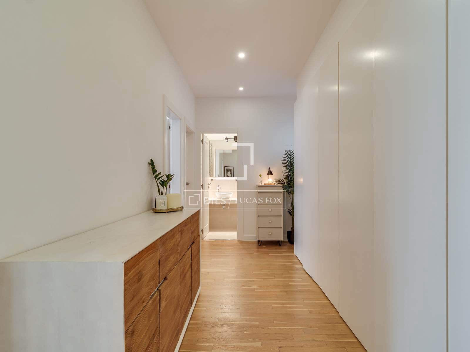 5 sovrum Lägenhet att hyra i Barcelona stad med garage - 8 500 € (Ref: 9795234)