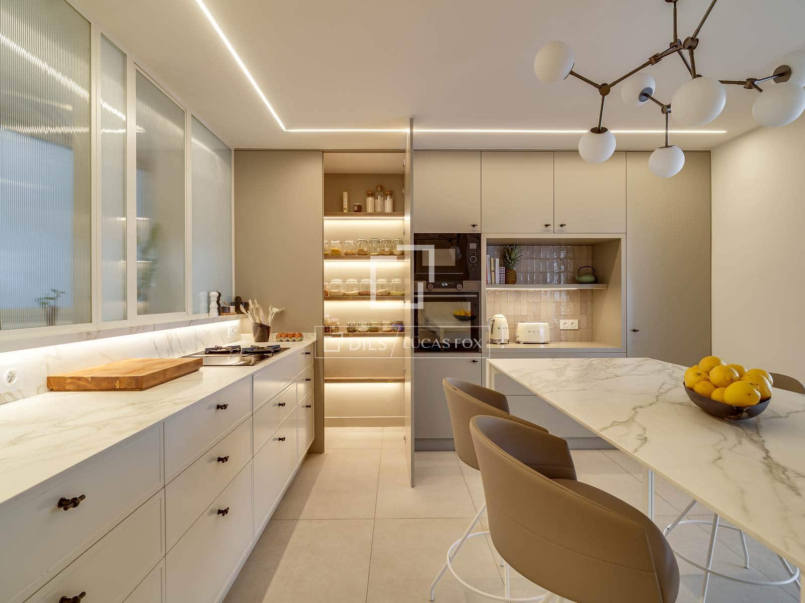 5 sovrum Lägenhet att hyra i Barcelona stad med garage - 8 500 € (Ref: 9795234)