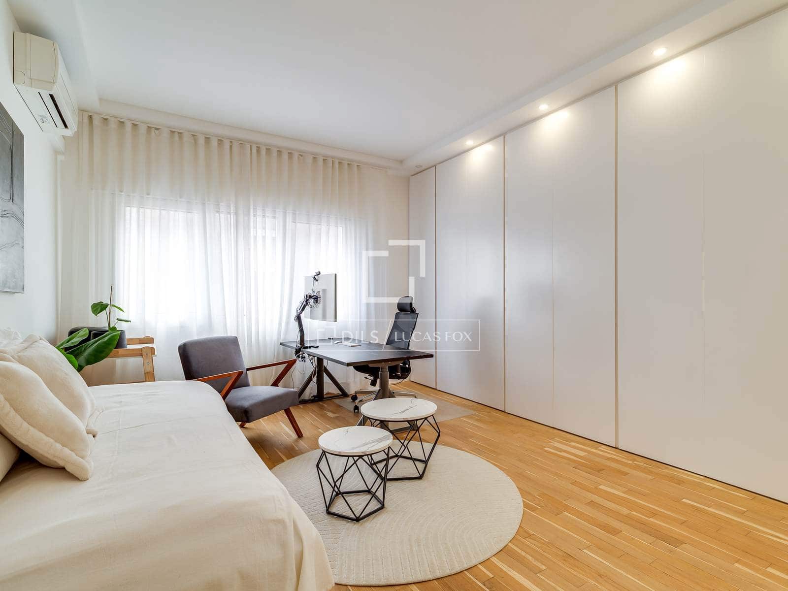 5 sovrum Lägenhet att hyra i Barcelona stad med garage - 8 500 € (Ref: 9795234)