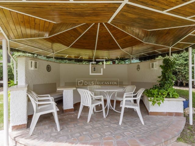 6 soverom Villa til salgs i Boadilla del Monte med svømmebasseng garasje - € 2 100 000 (Ref: 9795236)