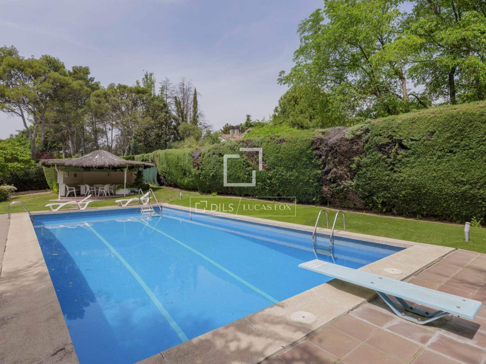 6 soverom Villa til salgs i Boadilla del Monte med svømmebasseng garasje - € 2 100 000 (Ref: 9795236)