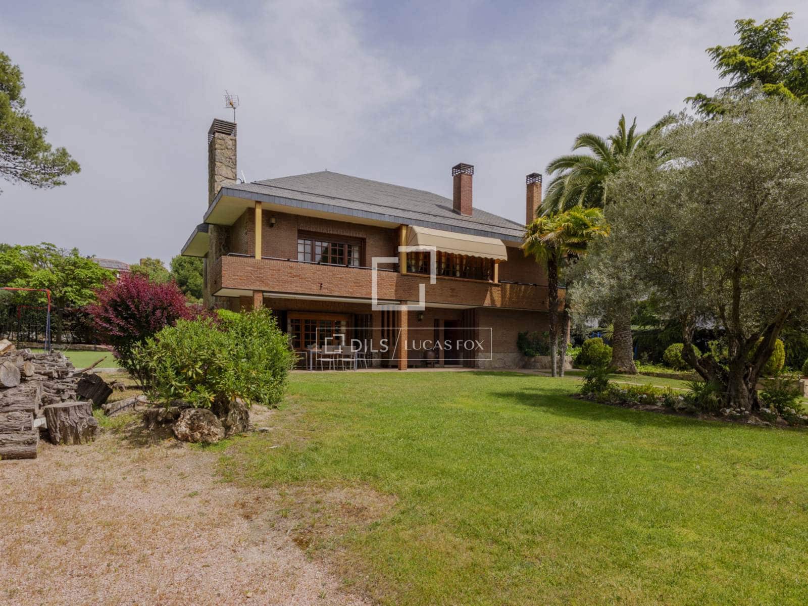 6 soverom Villa til salgs i Boadilla del Monte med svømmebasseng garasje - € 2 100 000 (Ref: 9795236)