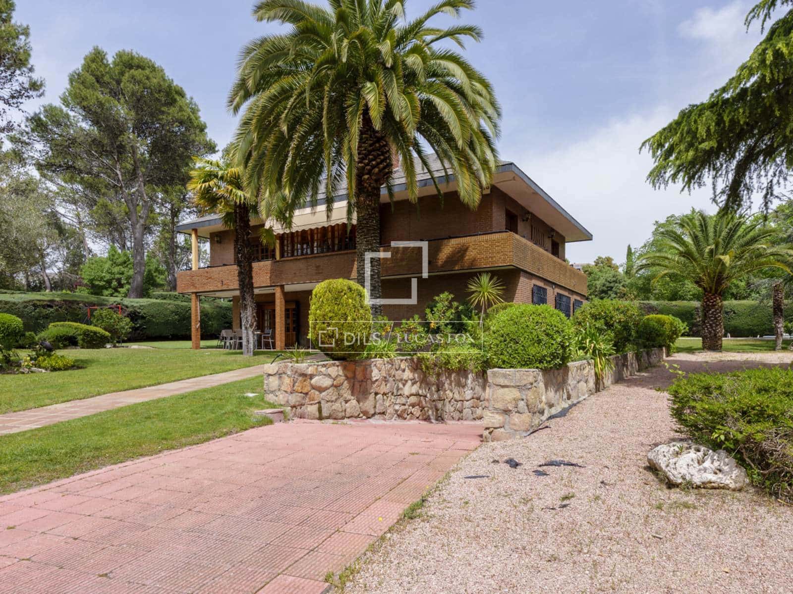 6 soverom Villa til salgs i Boadilla del Monte med svømmebasseng garasje - € 2 100 000 (Ref: 9795236)