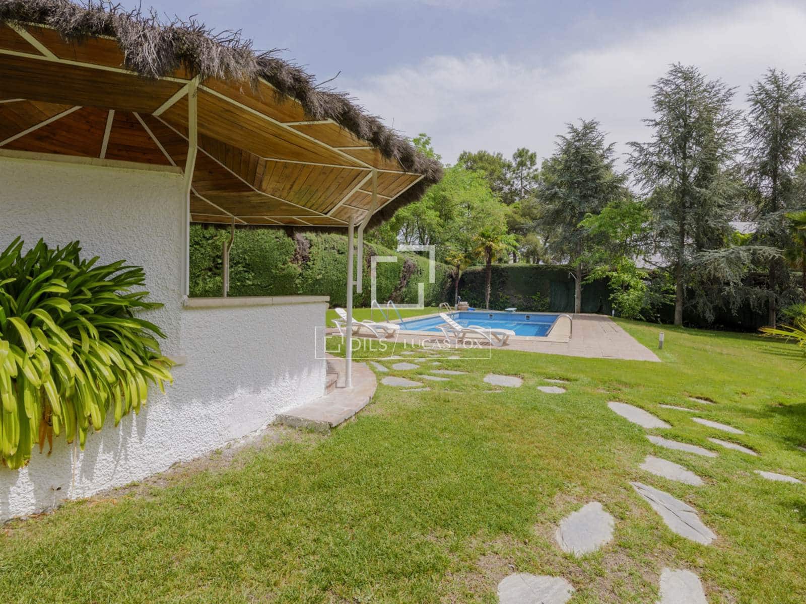 6 soverom Villa til salgs i Boadilla del Monte med svømmebasseng garasje - € 2 100 000 (Ref: 9795236)