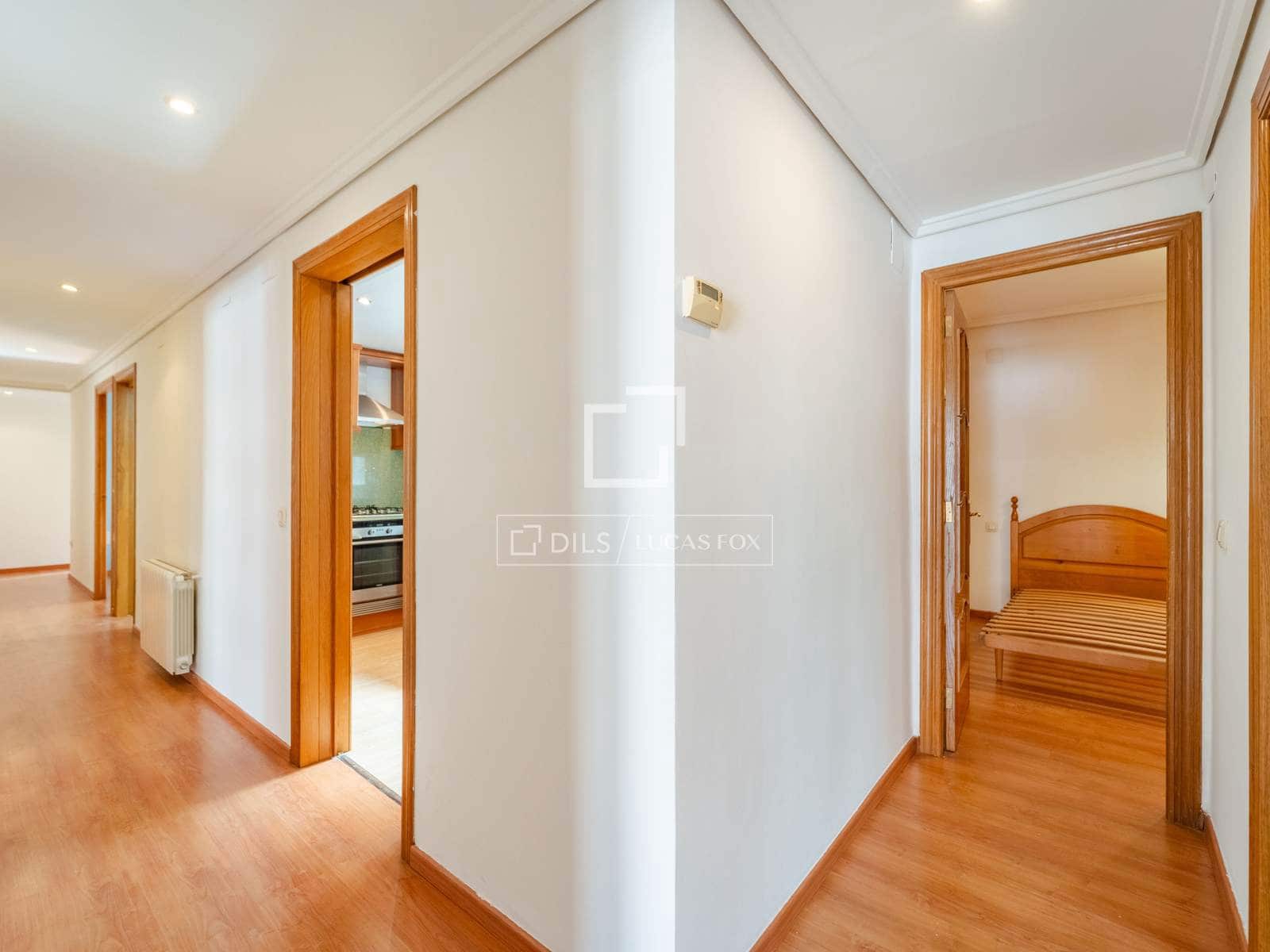 3 sovrum Lägenhet till salu i Valencia stad med garage - 340 000 € (Ref: 9795237)