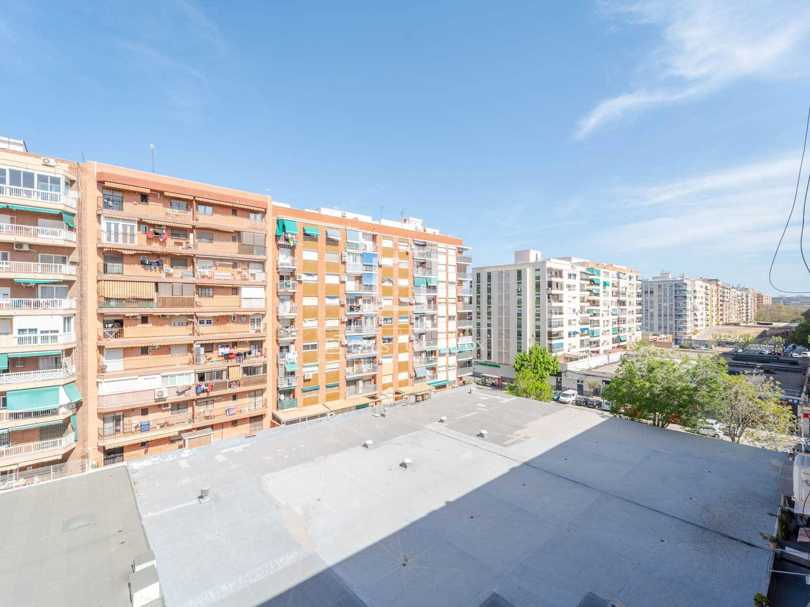 3 sovrum Lägenhet till salu i Valencia stad med garage - 340 000 € (Ref: 9795237)