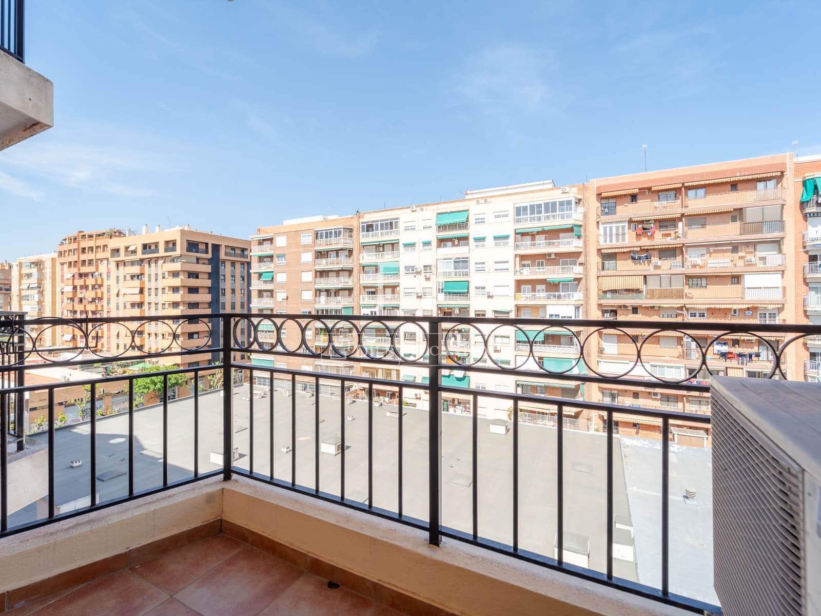 3 sovrum Lägenhet till salu i Valencia stad med garage - 340 000 € (Ref: 9795237)