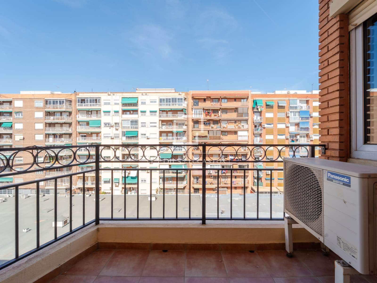 3 sovrum Lägenhet till salu i Valencia stad med garage - 340 000 € (Ref: 9795237)