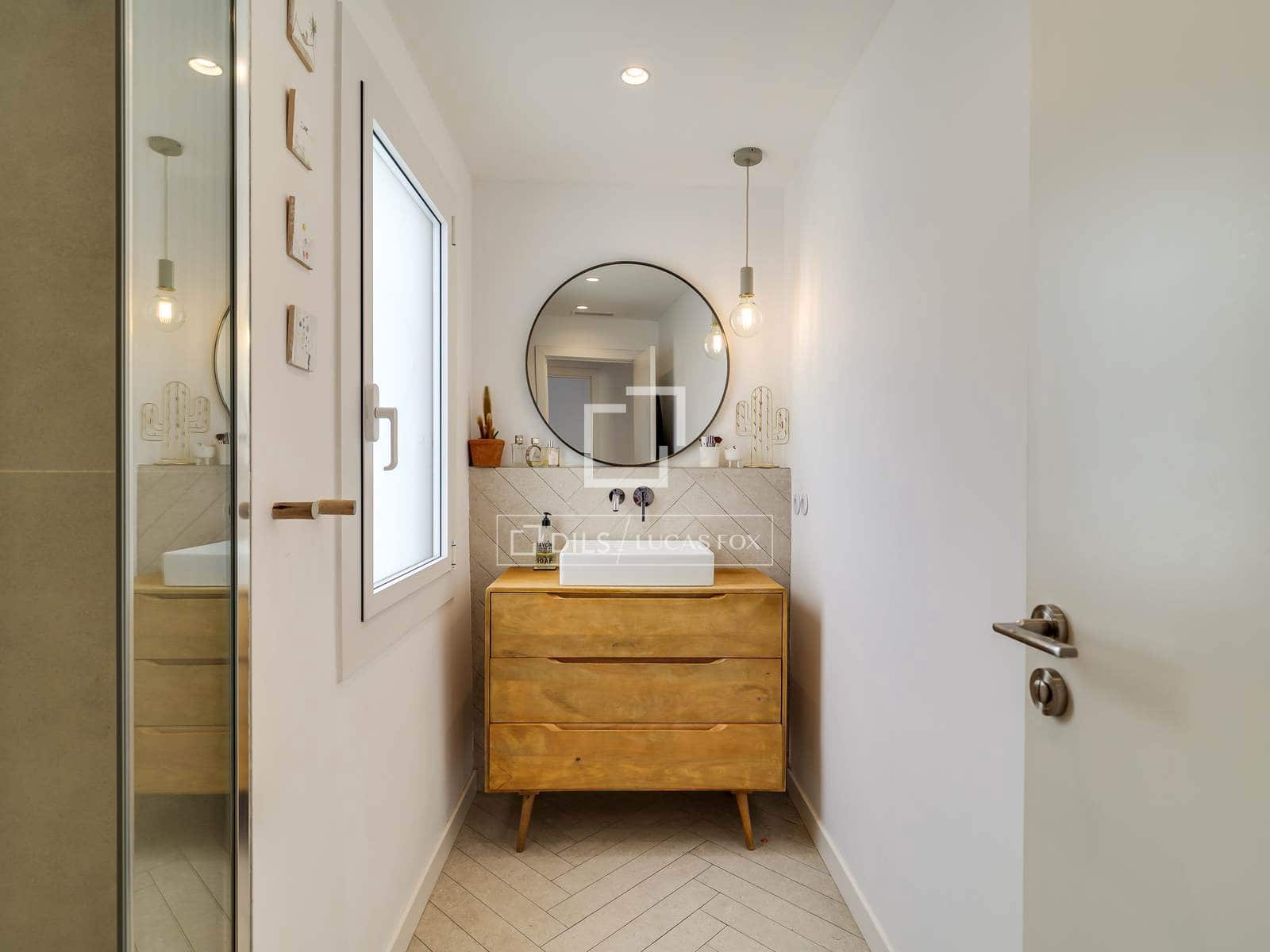 Ático de 3 habitaciones en Barcelona ciudad en venta - 795.000 € (Ref: 9795600)