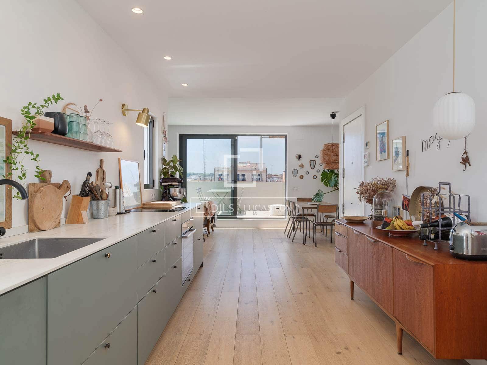 Ático de 3 habitaciones en Barcelona ciudad en venta - 795.000 € (Ref: 9795600)