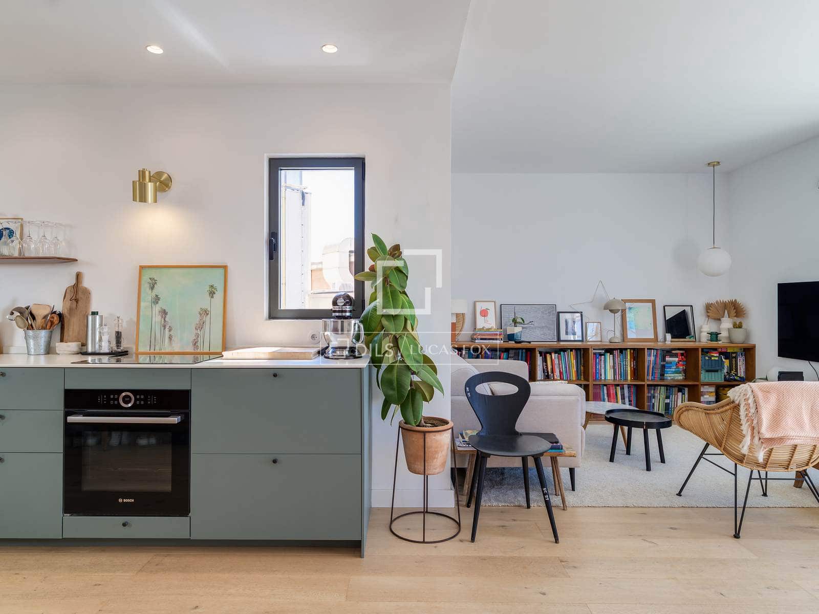 Ático de 3 habitaciones en Barcelona ciudad en venta - 795.000 € (Ref: 9795600)