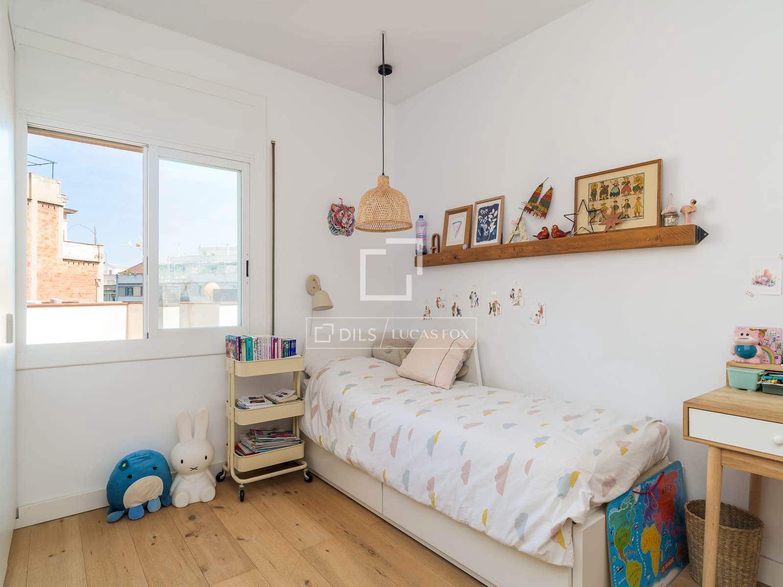 Ático de 3 habitaciones en Barcelona ciudad en venta - 795.000 € (Ref: 9795600)