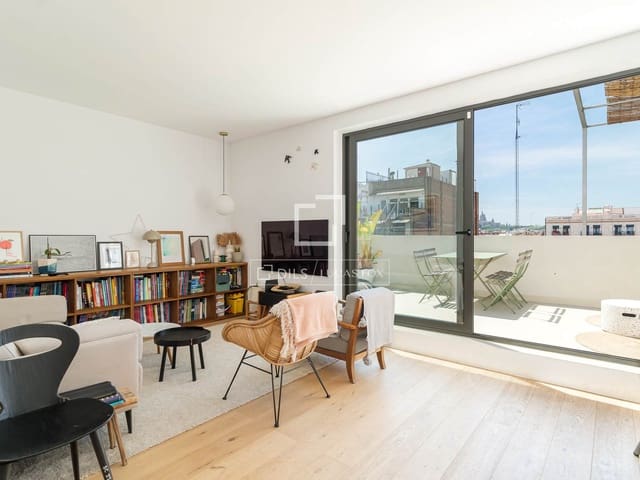 Ático de 3 habitaciones en Barcelona ciudad en venta - 795.000 € (Ref: 9795600)