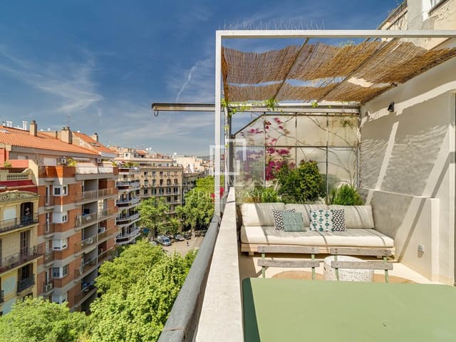 Ático de 3 habitaciones en Barcelona ciudad en venta - 795.000 € (Ref: 9795600)