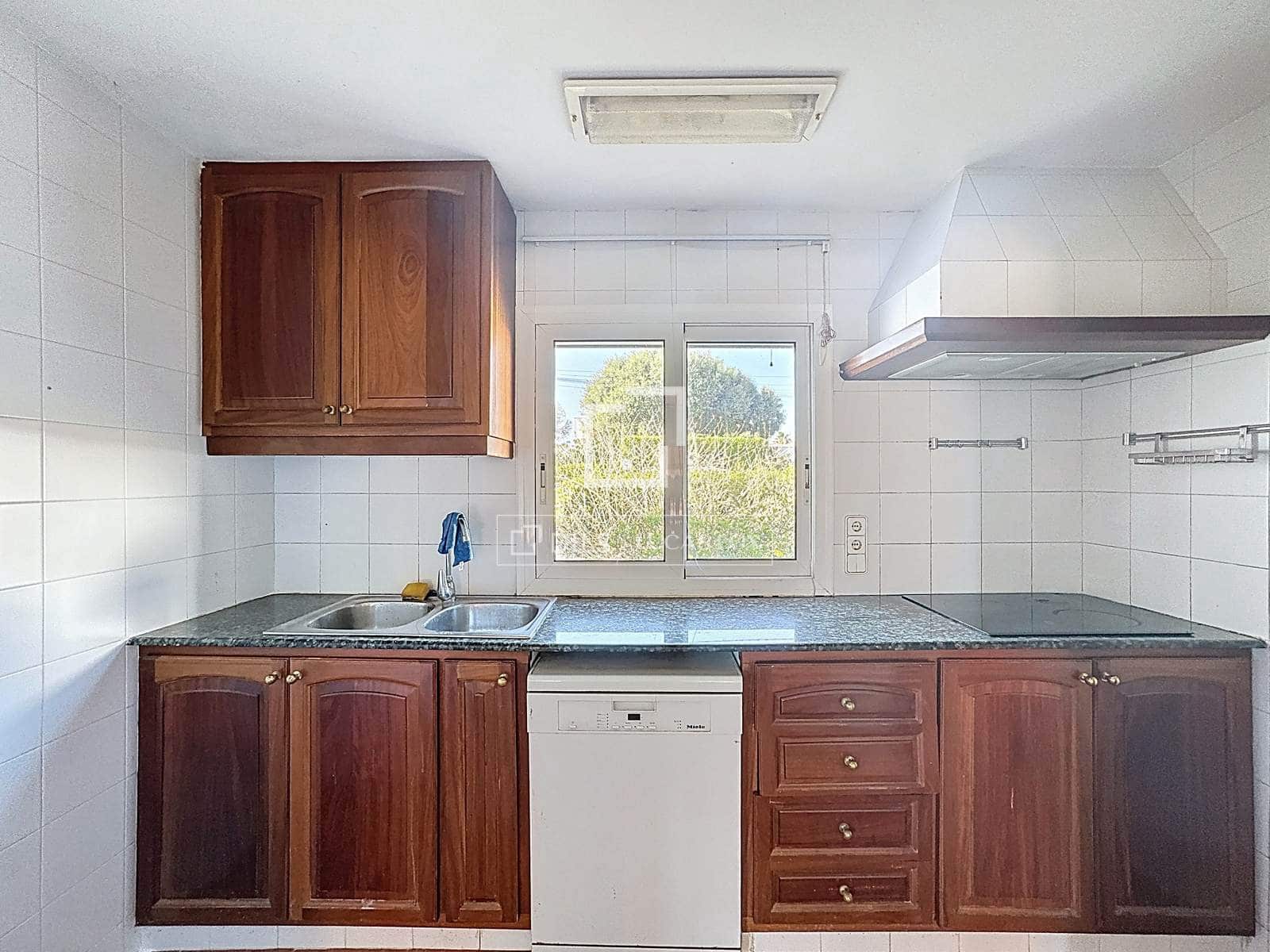 5 sypialnia Willa na sprzedaż w Es Castell z basenem - 690 000 € (Ref: 9795601)