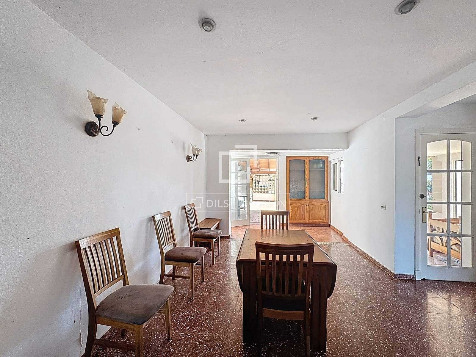 5 sypialnia Willa na sprzedaż w Es Castell z basenem - 690 000 € (Ref: 9795601)