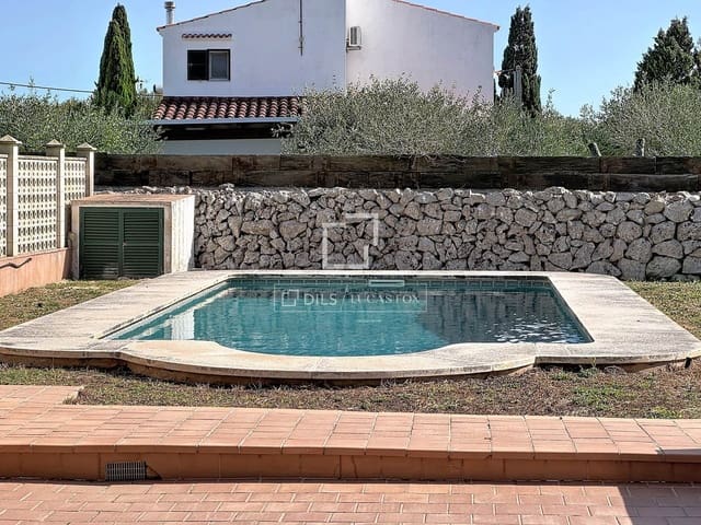 5 sypialnia Willa na sprzedaż w Es Castell z basenem - 690 000 € (Ref: 9795601)