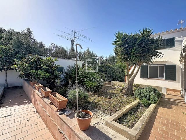 5 sypialnia Willa na sprzedaż w Es Castell z basenem - 690 000 € (Ref: 9795601)