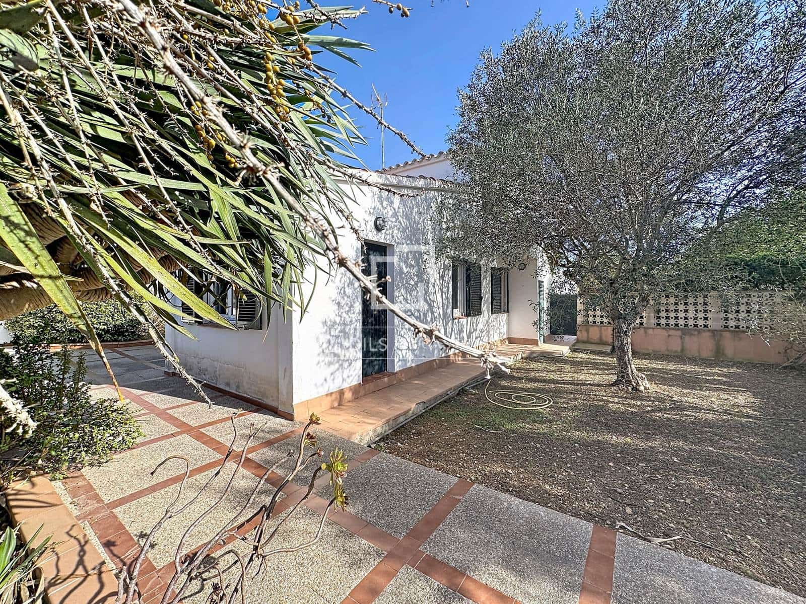 5 sypialnia Willa na sprzedaż w Es Castell z basenem - 690 000 € (Ref: 9795601)