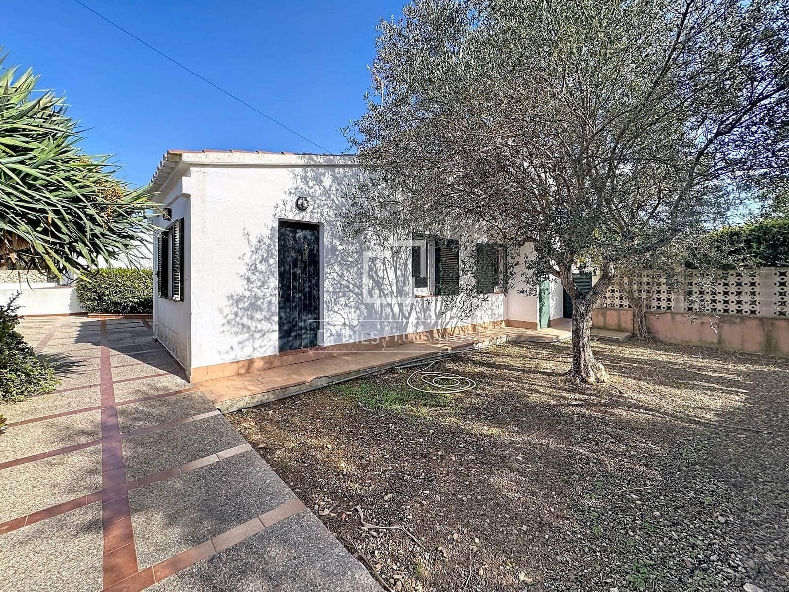 5 sypialnia Willa na sprzedaż w Es Castell z basenem - 690 000 € (Ref: 9795601)