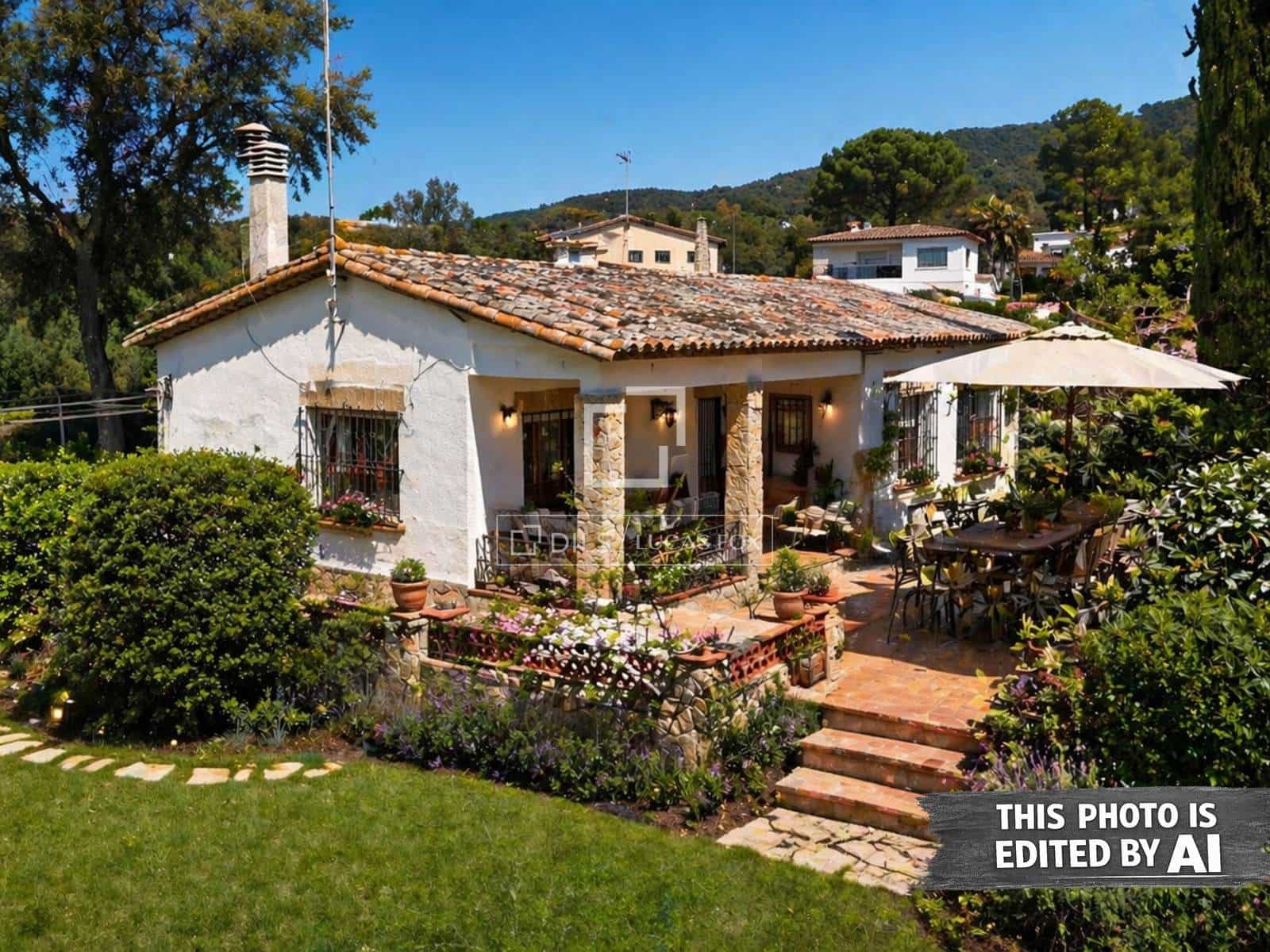 4 makuuhuone Huvila myytävänä paikassa Santa Cristina d'Aro - 370 000 € (Ref: 9795771)