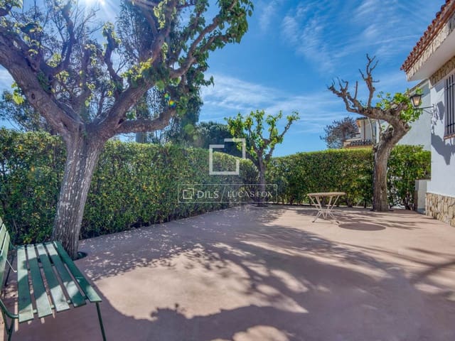 4 chambre Villa/Maison à vendre à Platja d'Aro, Castell-Platja d'Aro - 870 000 € (Ref: 9795772)