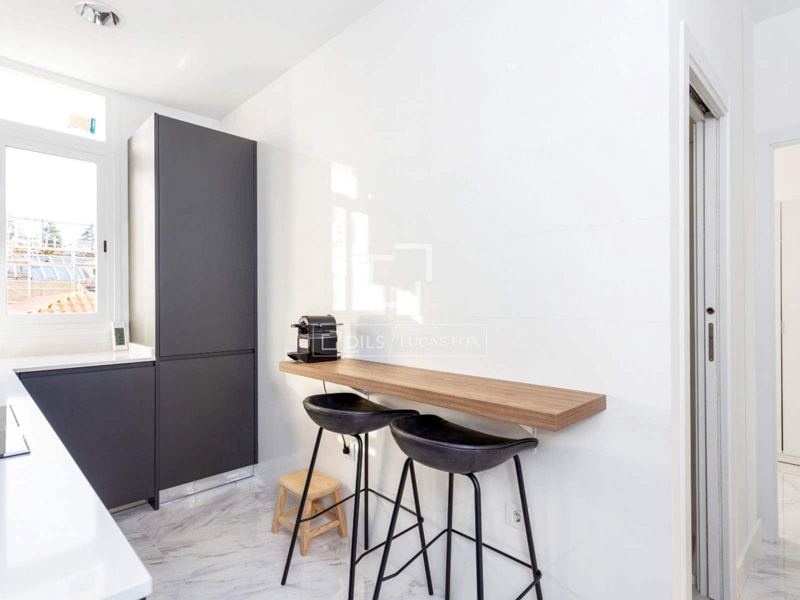 2 sovrum Lägenhet att hyra i Madrid stad - 2 500 € (Ref: 9795773)