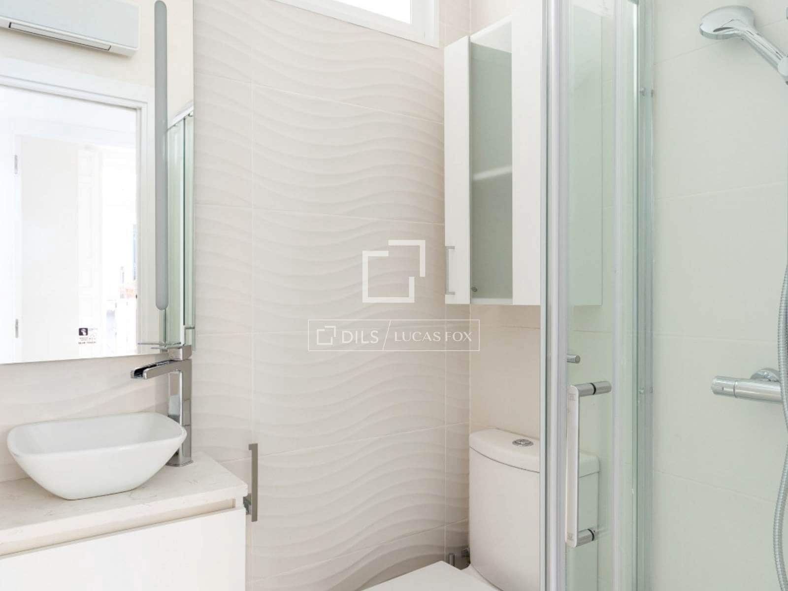 2 sovrum Lägenhet att hyra i Madrid stad - 2 500 € (Ref: 9795773)