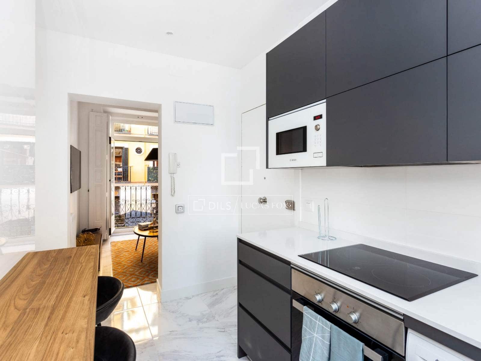 2 sovrum Lägenhet att hyra i Madrid stad - 2 500 € (Ref: 9795773)