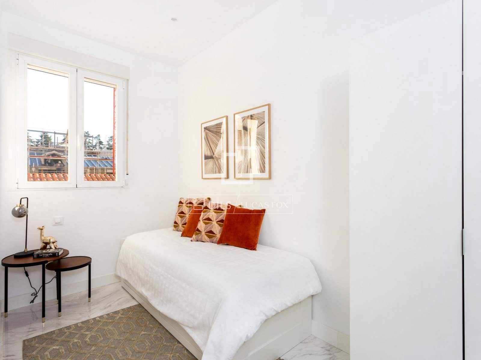 2 sovrum Lägenhet att hyra i Madrid stad - 2 500 € (Ref: 9795773)