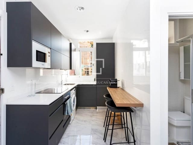 2 sovrum Lägenhet att hyra i Argüelles, Madrid stad - 2 500 € (Ref: 9795773)